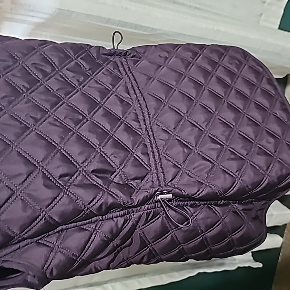 Lightweight puffer vest - Picture 4 of 7